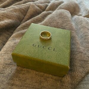 GUCCI ‘blind for love’ RING